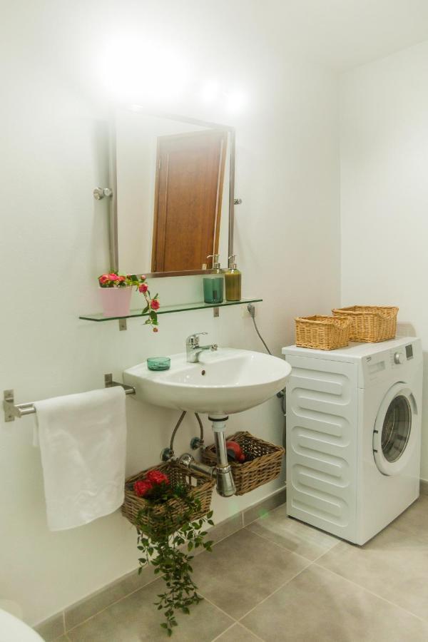 Apartamentos Thaisay Tias Bagian luar foto