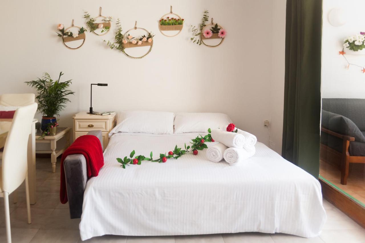 Apartamentos Thaisay Tias Bagian luar foto